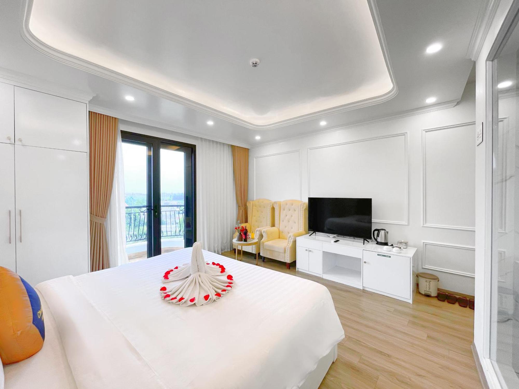 Chemi Noi Bai Airport Hotel & Travel Hanoi Exterior photo