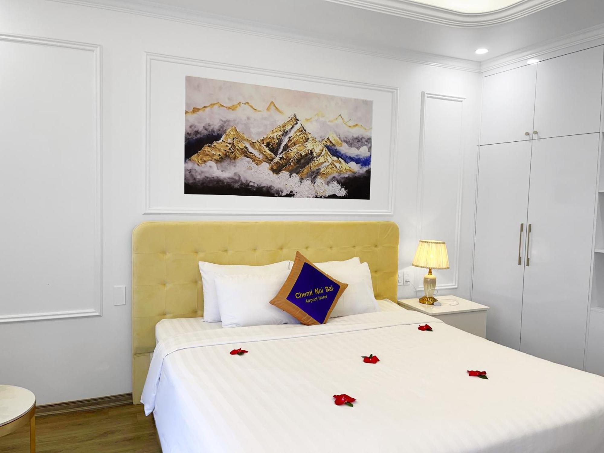 Chemi Noi Bai Airport Hotel & Travel Hanoi Exterior photo